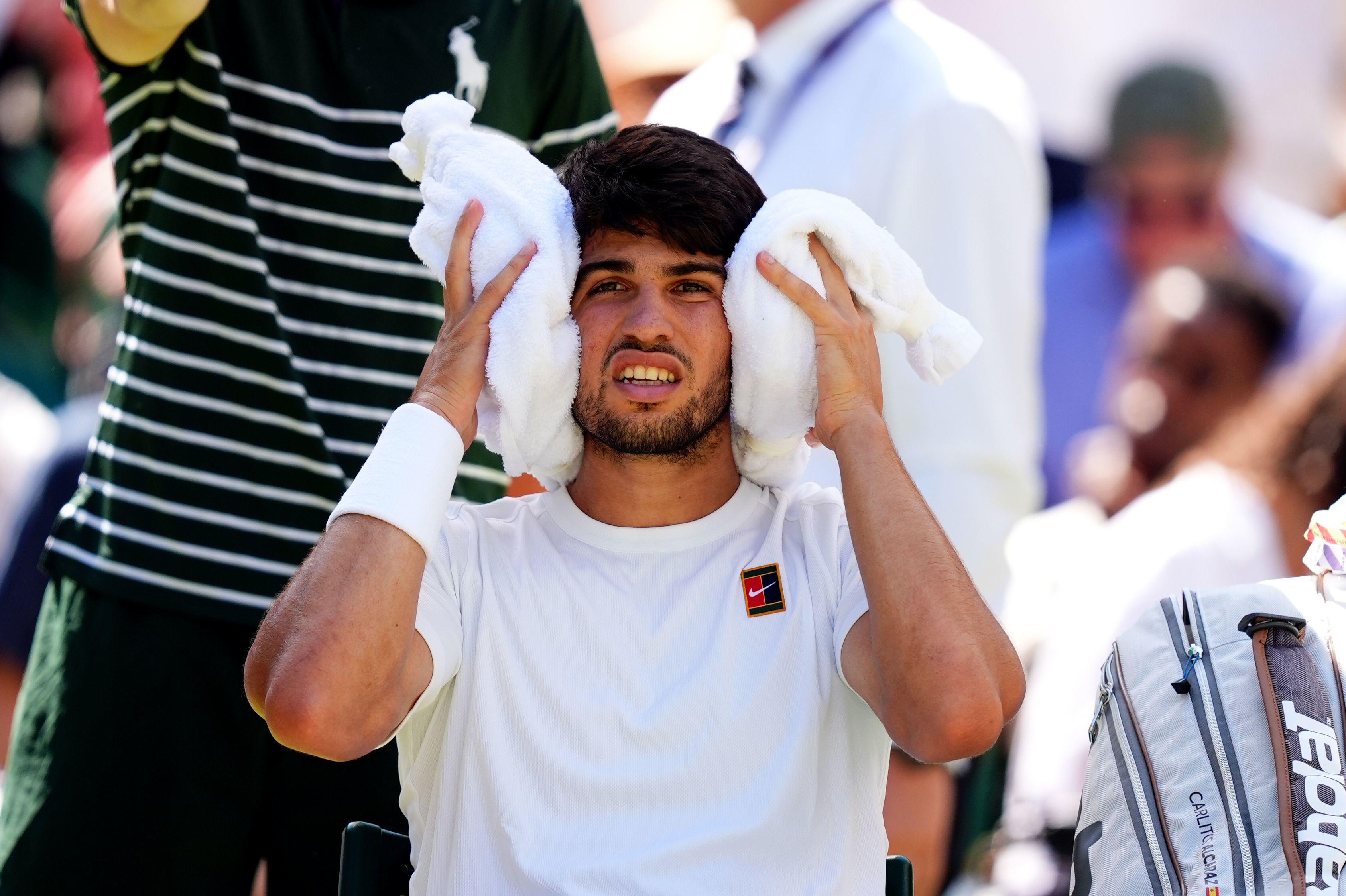 Wimbledon semi-finals: Alcaraz serving to force second-set tie-break against Fritz