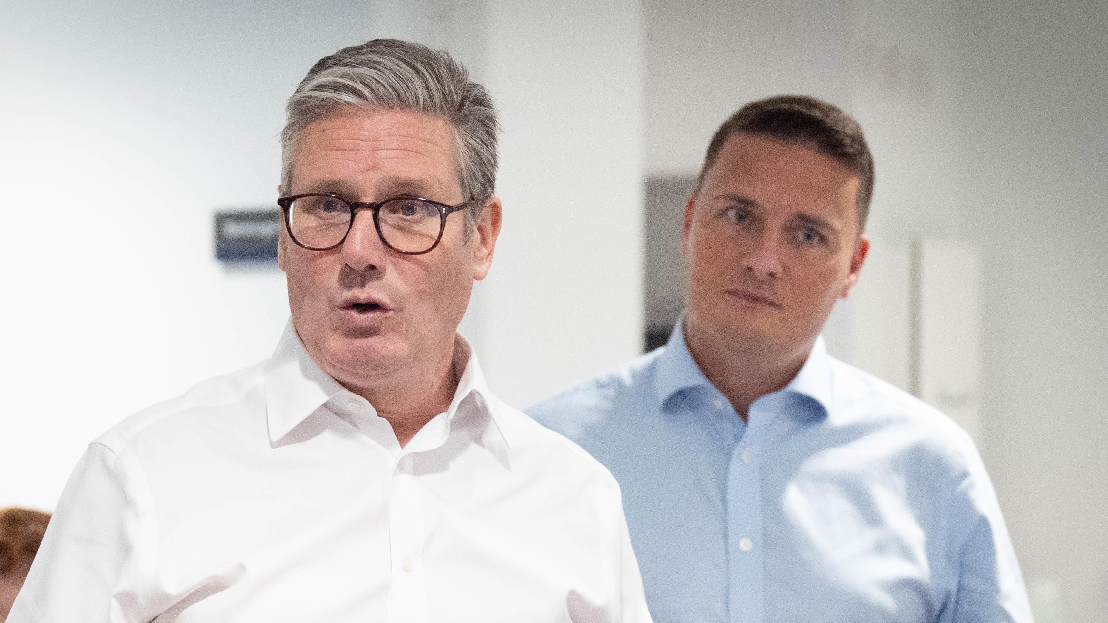 Starmer to meet Streeting as leadership crisis divides Labour
