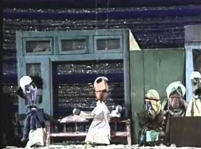 لقطة من أوبريت الليلة الكبيرة المجسدة بالعرائس