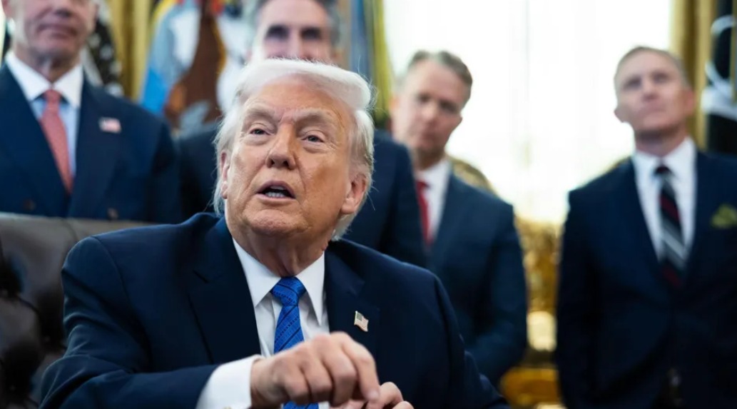 ترامب: إيران تريد إبرام اتفاق بدلاً من مواجهة عسكرية، وطهران تقول إنها منفتحة على الحوار 