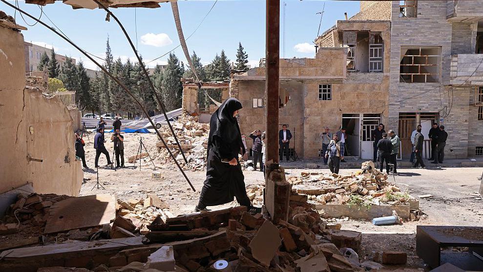 Kuwait oil refinery hit by drone attack as Trump threatens to strike Irans bridges and power plants