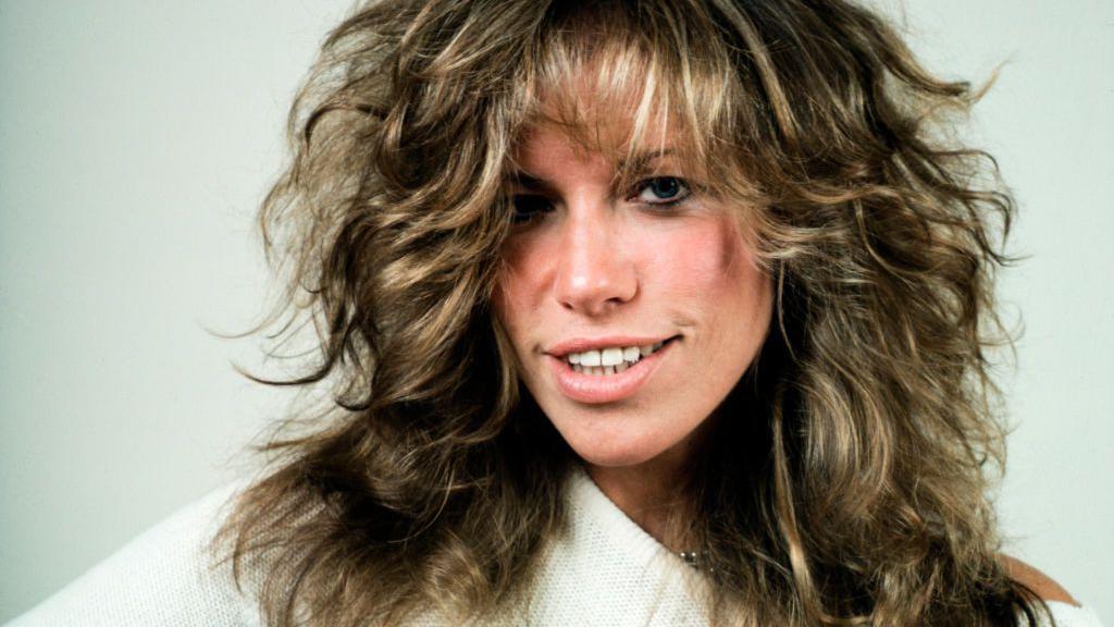 Carly Simon reveals Parkinsons diagnosis