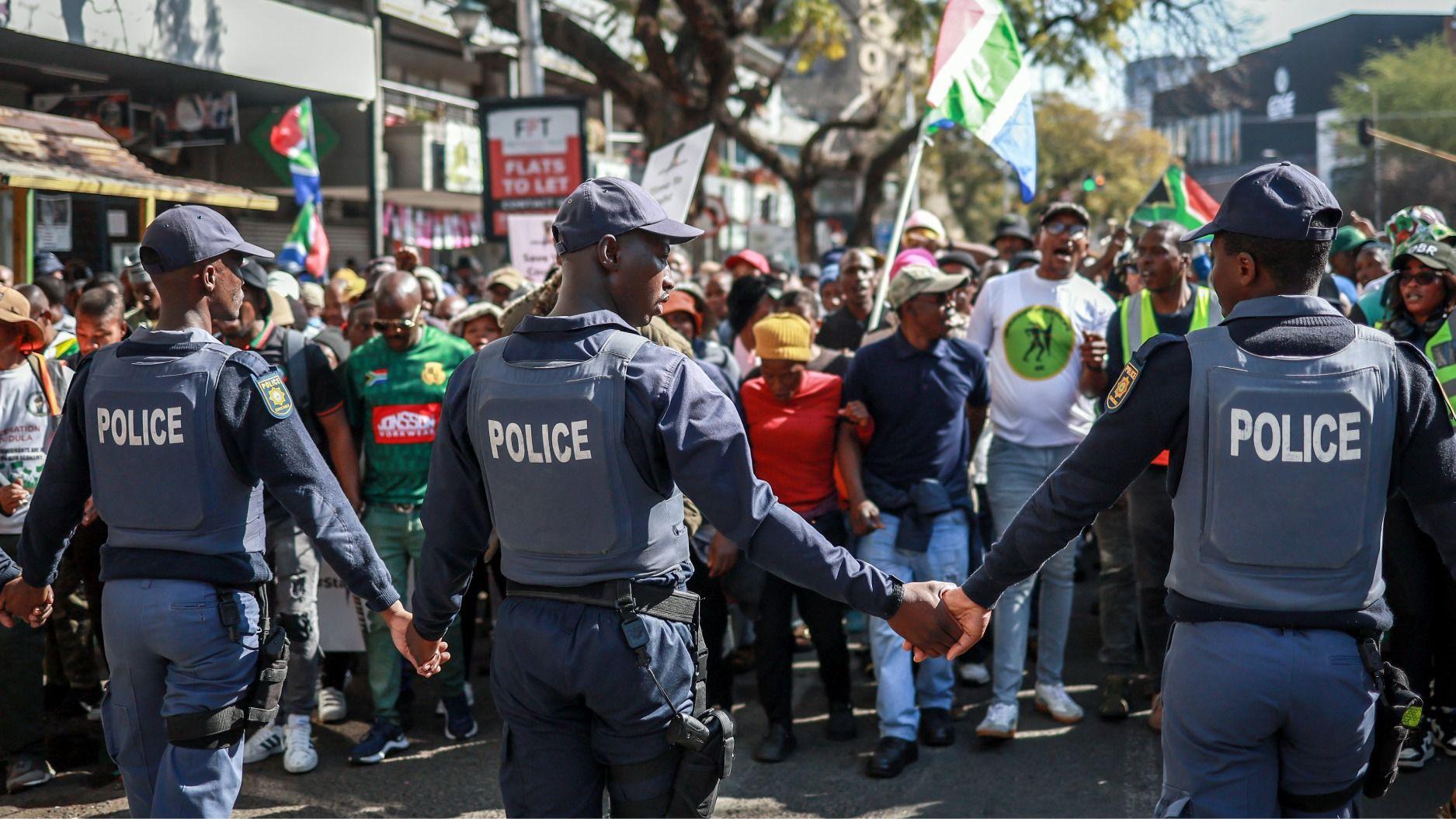 Thousands of anti-migrant protesters march in South Africa amid heavy police presence