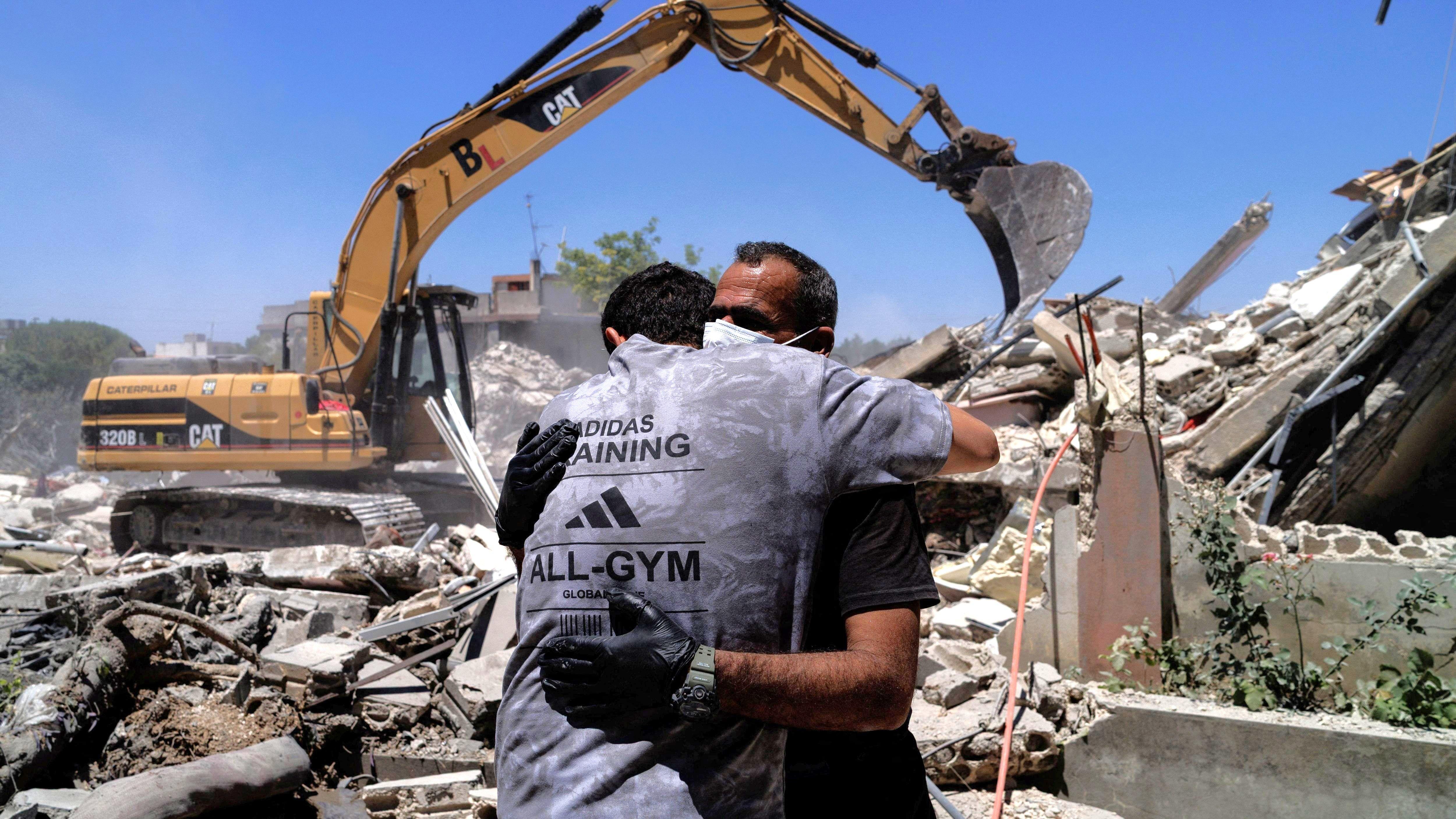 Israel and Hezbollah continue strikes despite ceasefire agreement