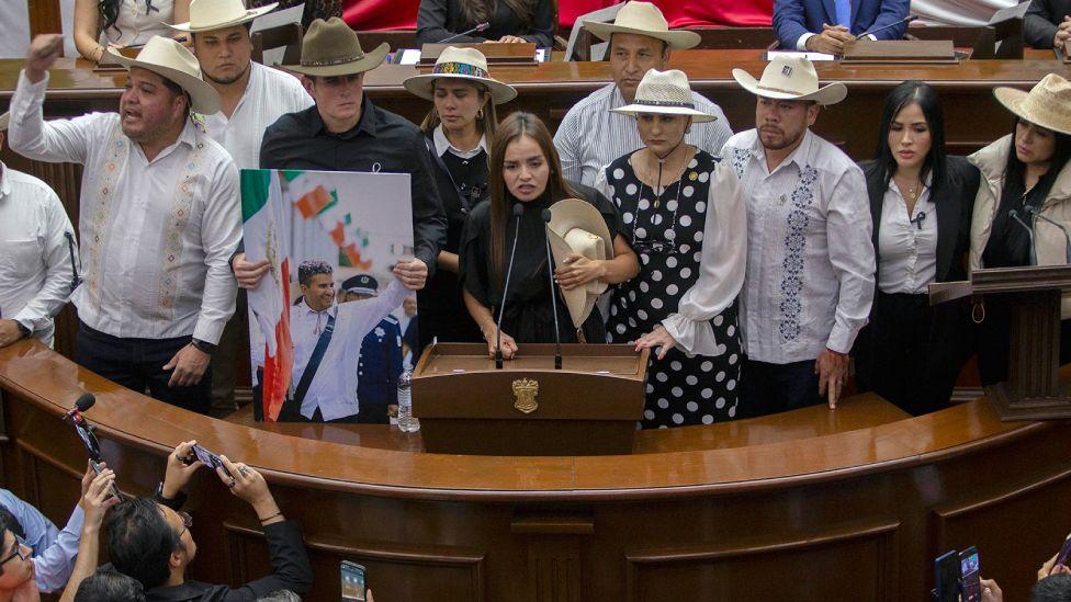 Grecia Quiroz y aliados