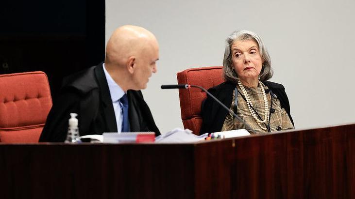Alexandre de Moraes e Cármen Lúcia em sessão da Primeira Turma do STF