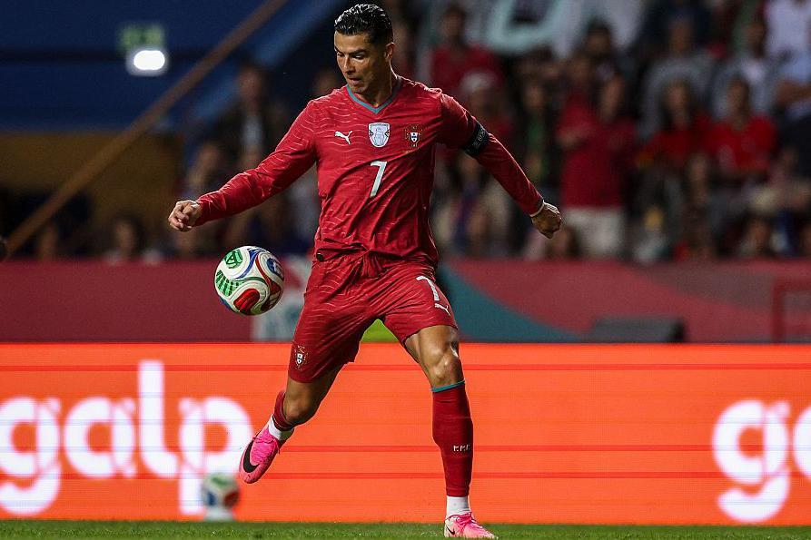 Footballer Cristiano Ronaldo pictured controlling the ball during a friendly between Portugal and Nigeria on 10 June 2026, in Leiria, Portugal. 