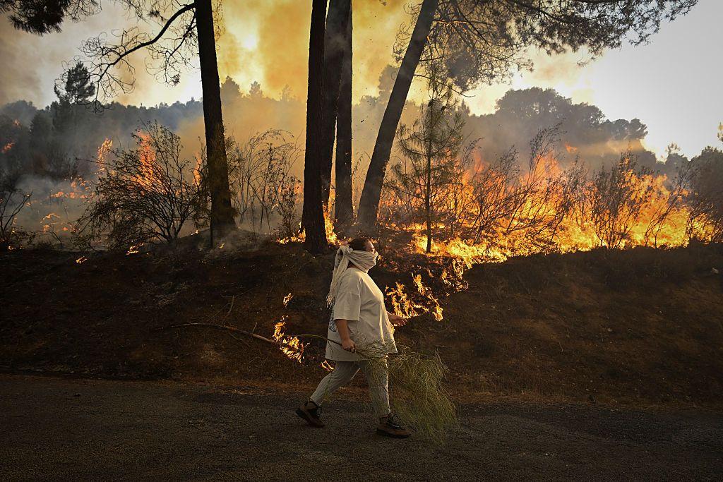 EU to send wildfire help to Spain as death toll rises