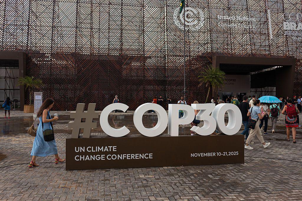 Imagem de um mural da COP30
