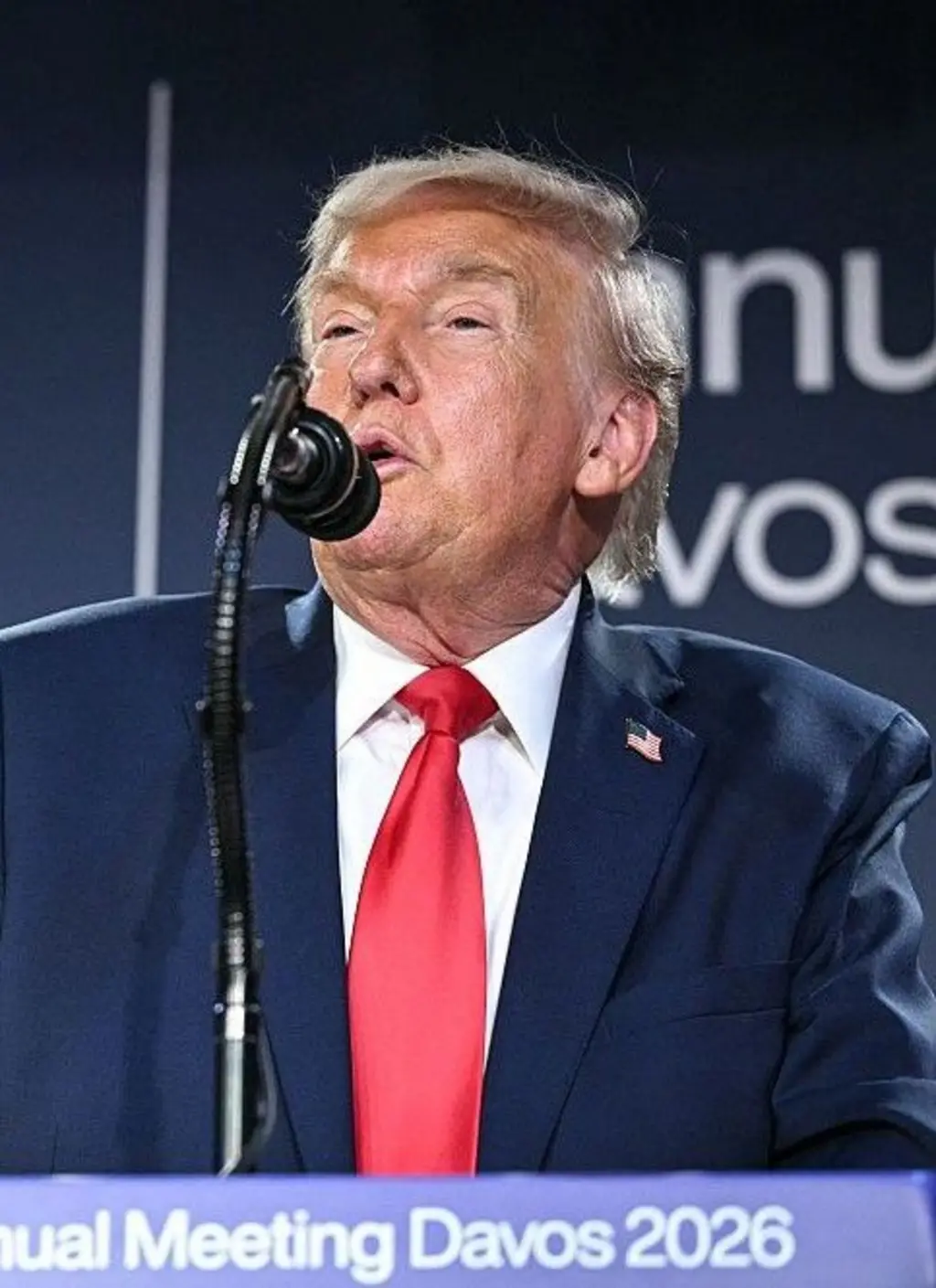 Trump discursando durante o Fórum Econômico Mundial, na Suíça