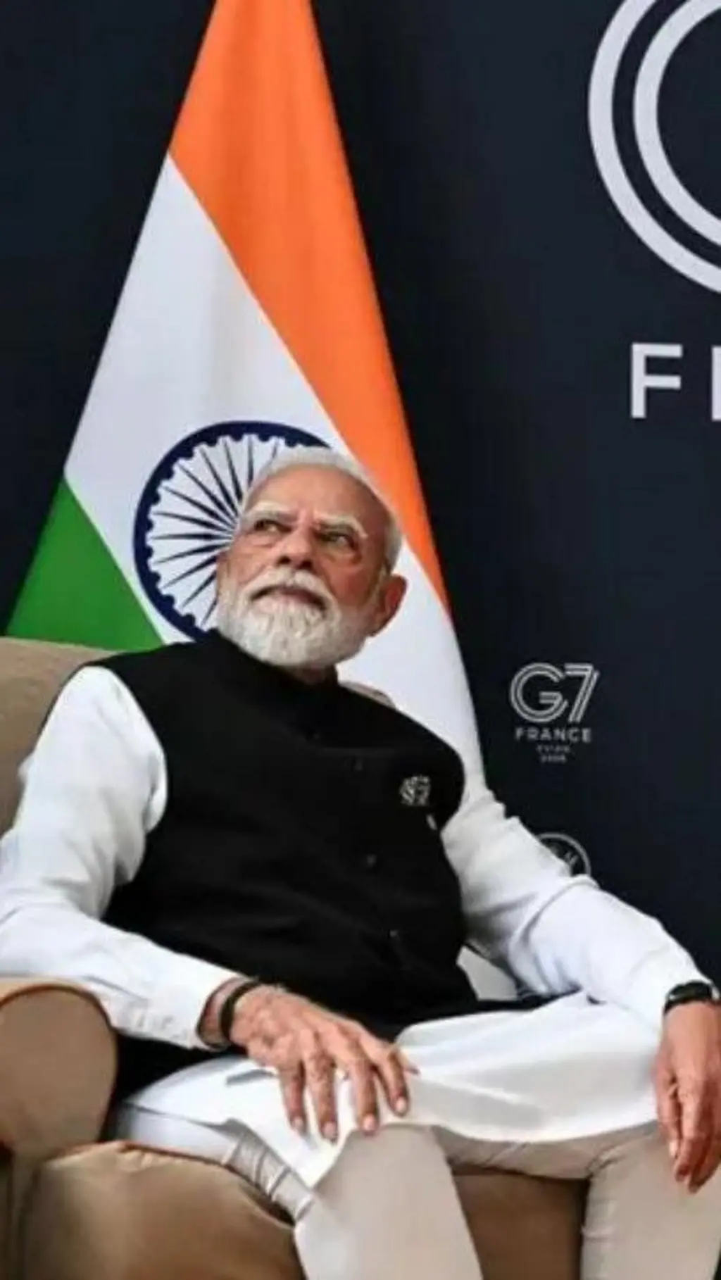 नरेंद्र मोदी 
