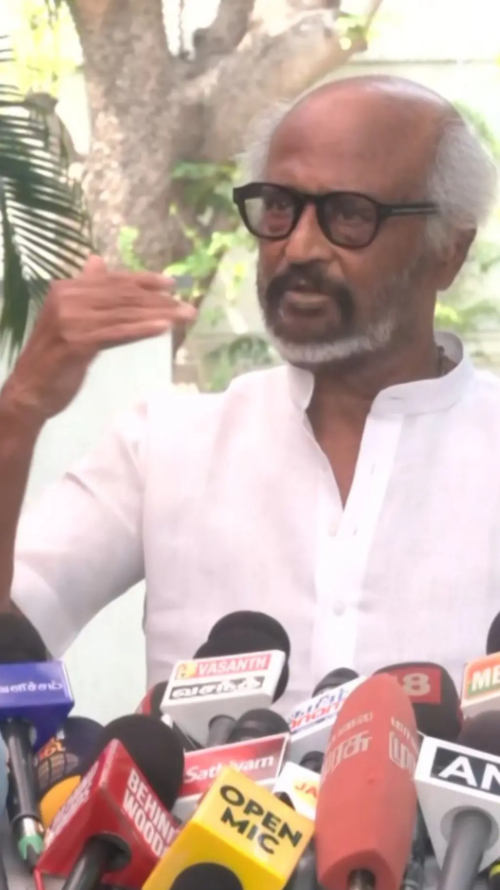 நடிகர் ரஜினிகாந்த்