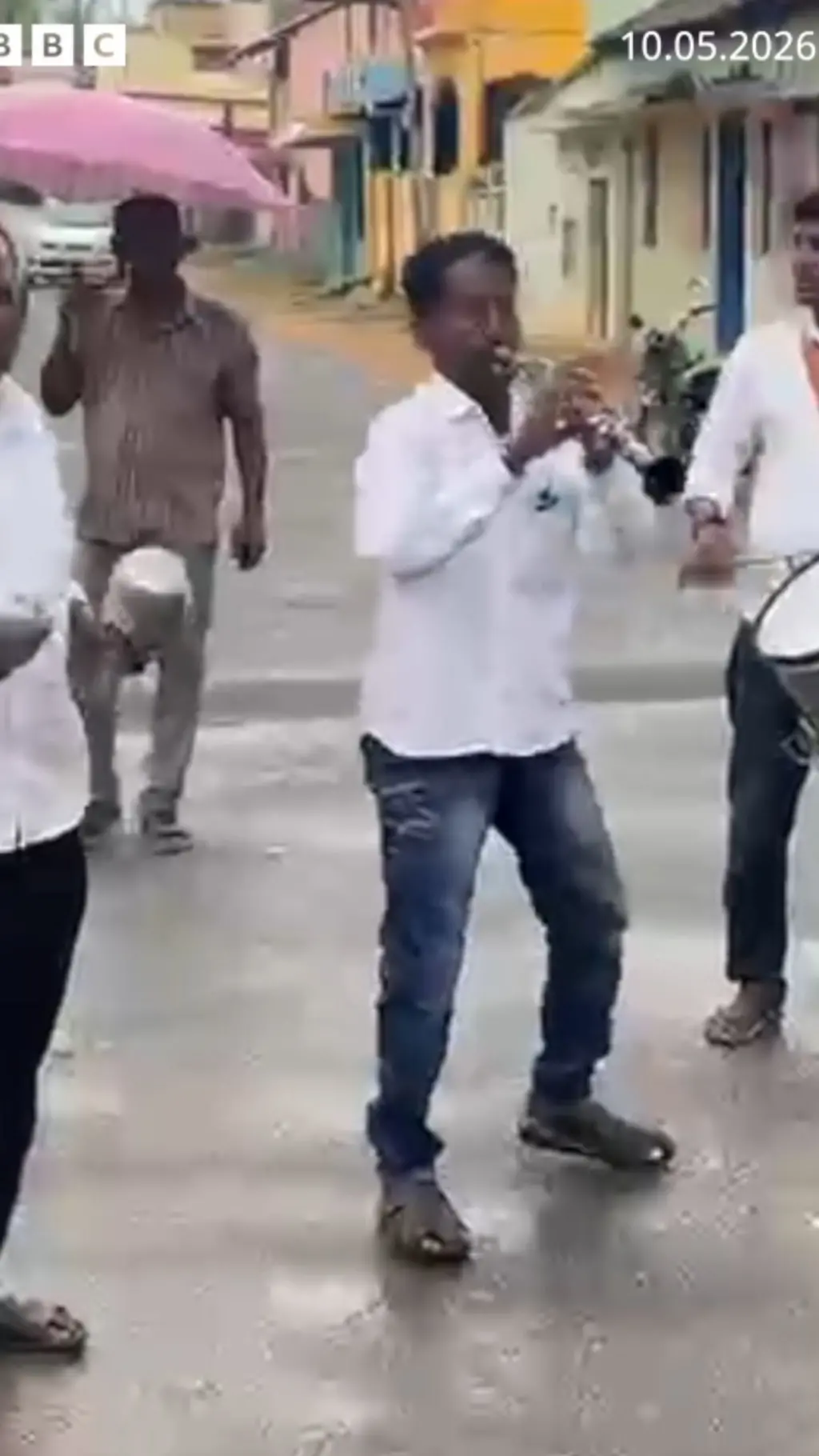 மக்கள் கொண்டாட்டம்