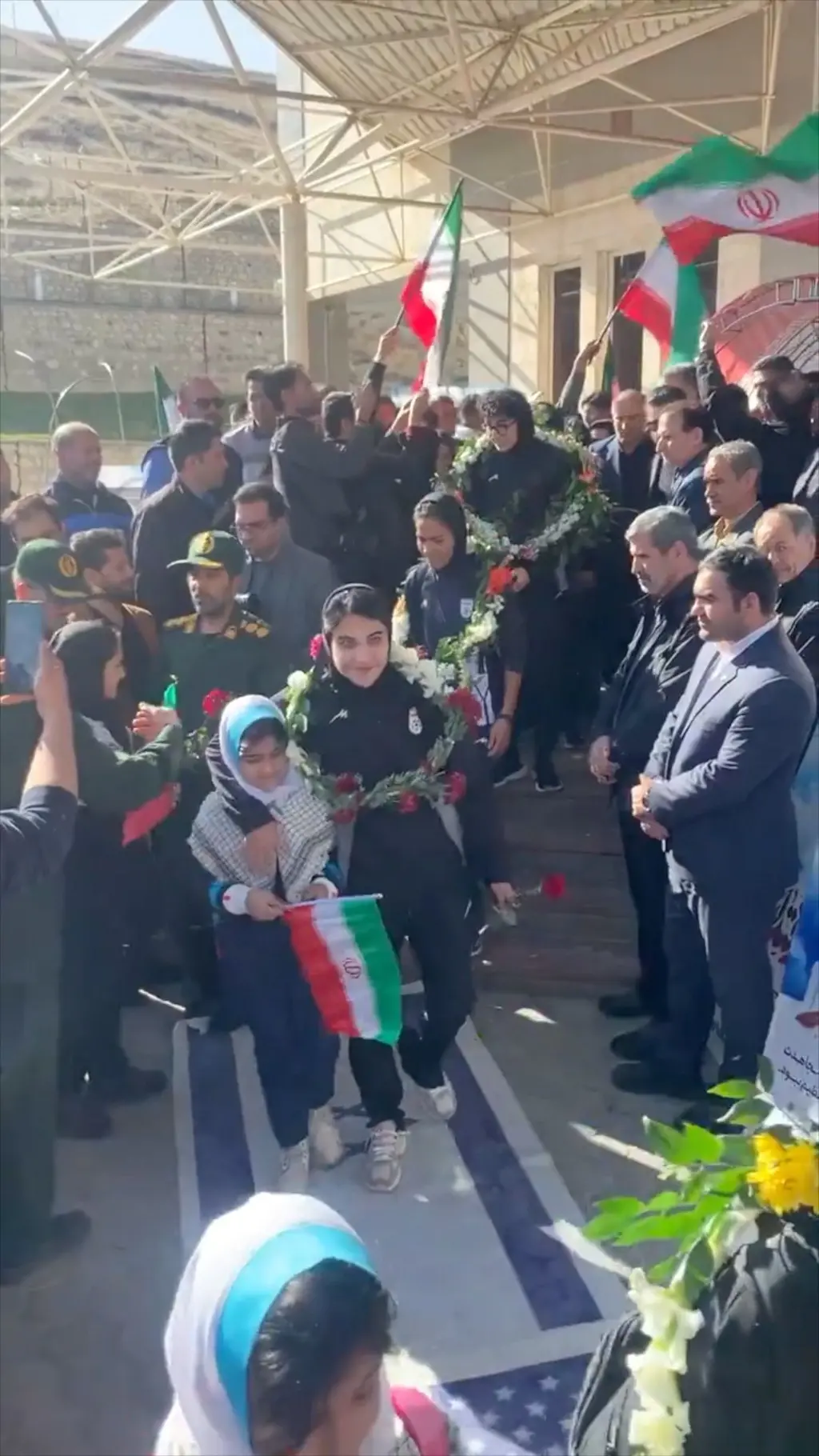 ورود تیم ملی فوتبال زنان به ایران