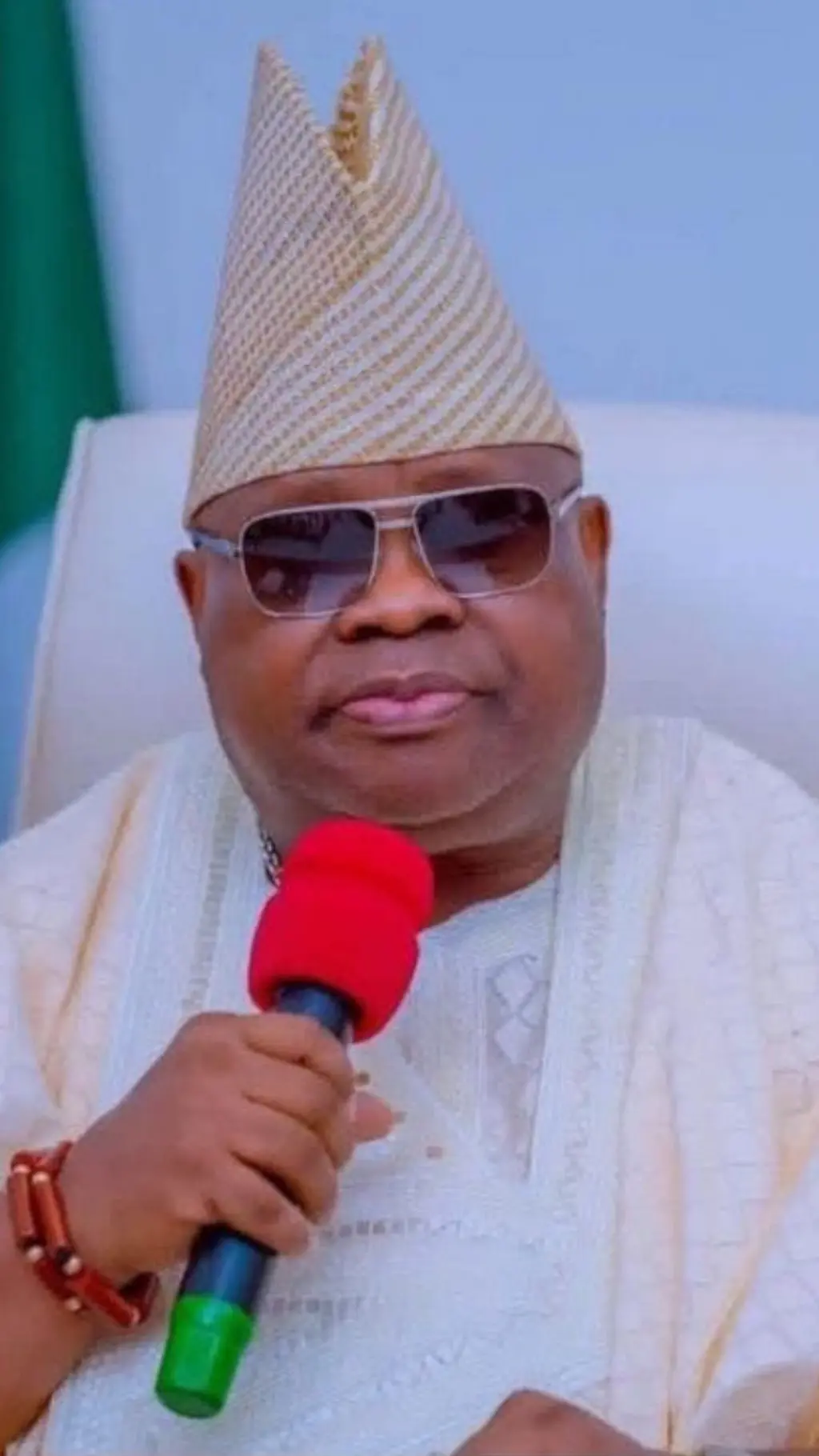  Gọvanọ Oshun steeti bụ Ademola Adeleke 
