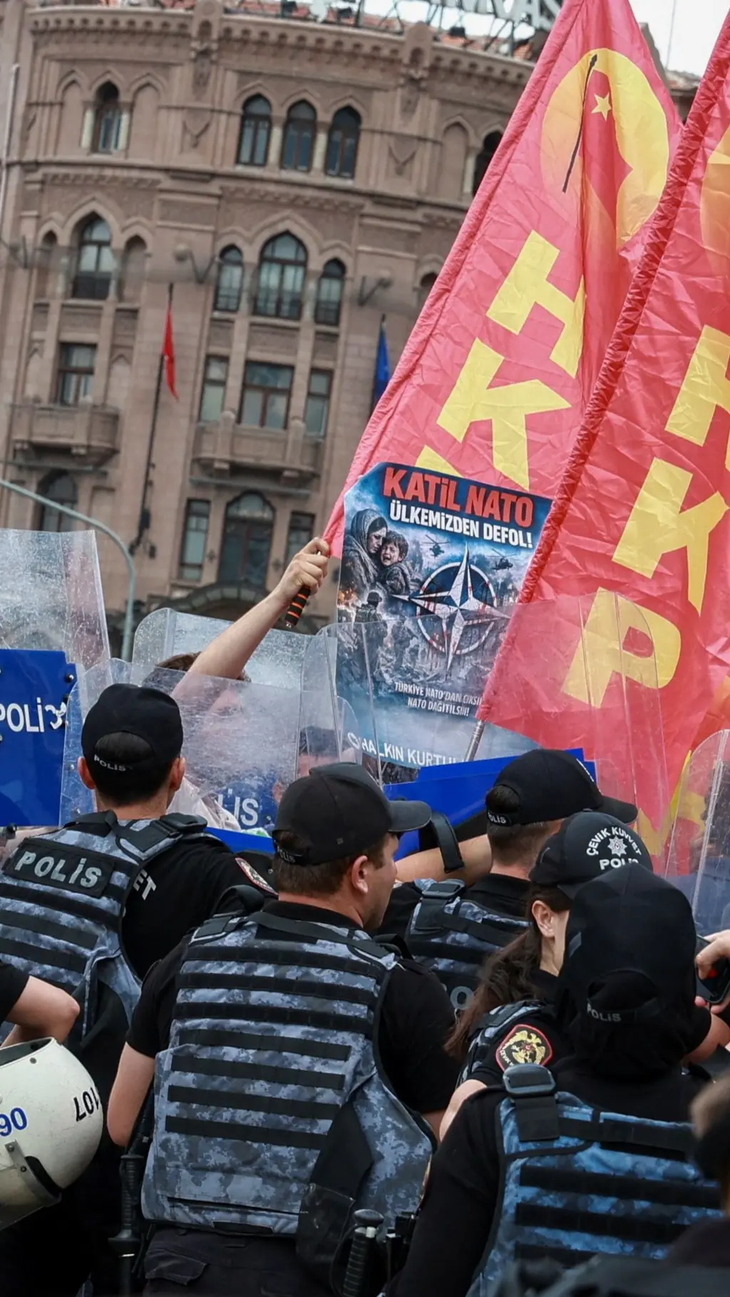 Акция против НАТО накануне саммита в Анкаре