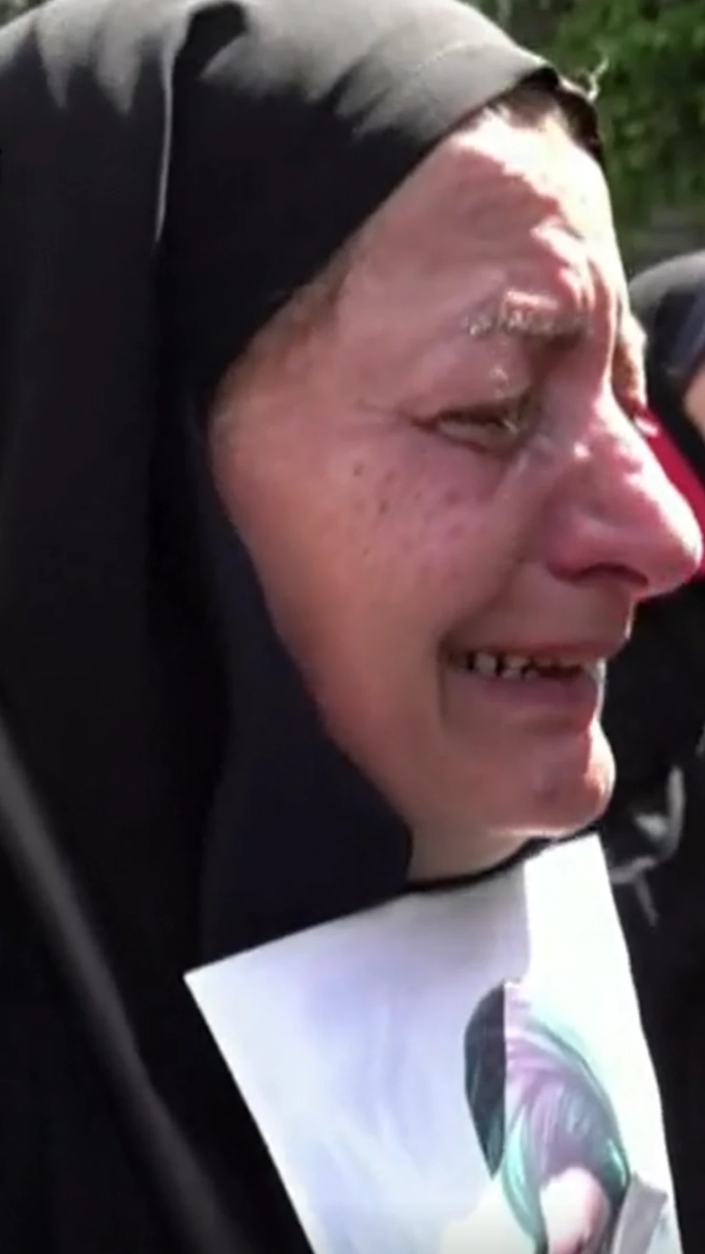 மறைந்த காமனெயியை நினைவுகூர்ந்த மக்கள்