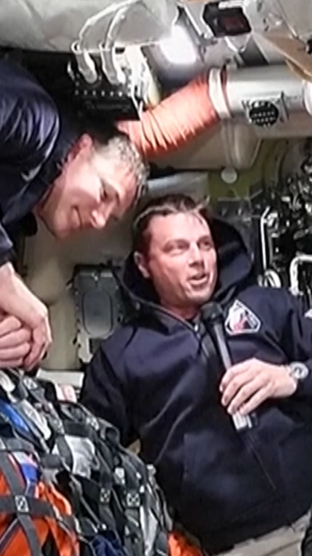  பூமியுடன் 40 நிமடங்களுக்கு தொடர்பை இழக்கும் ஆர்டெமிஸ் குழு 