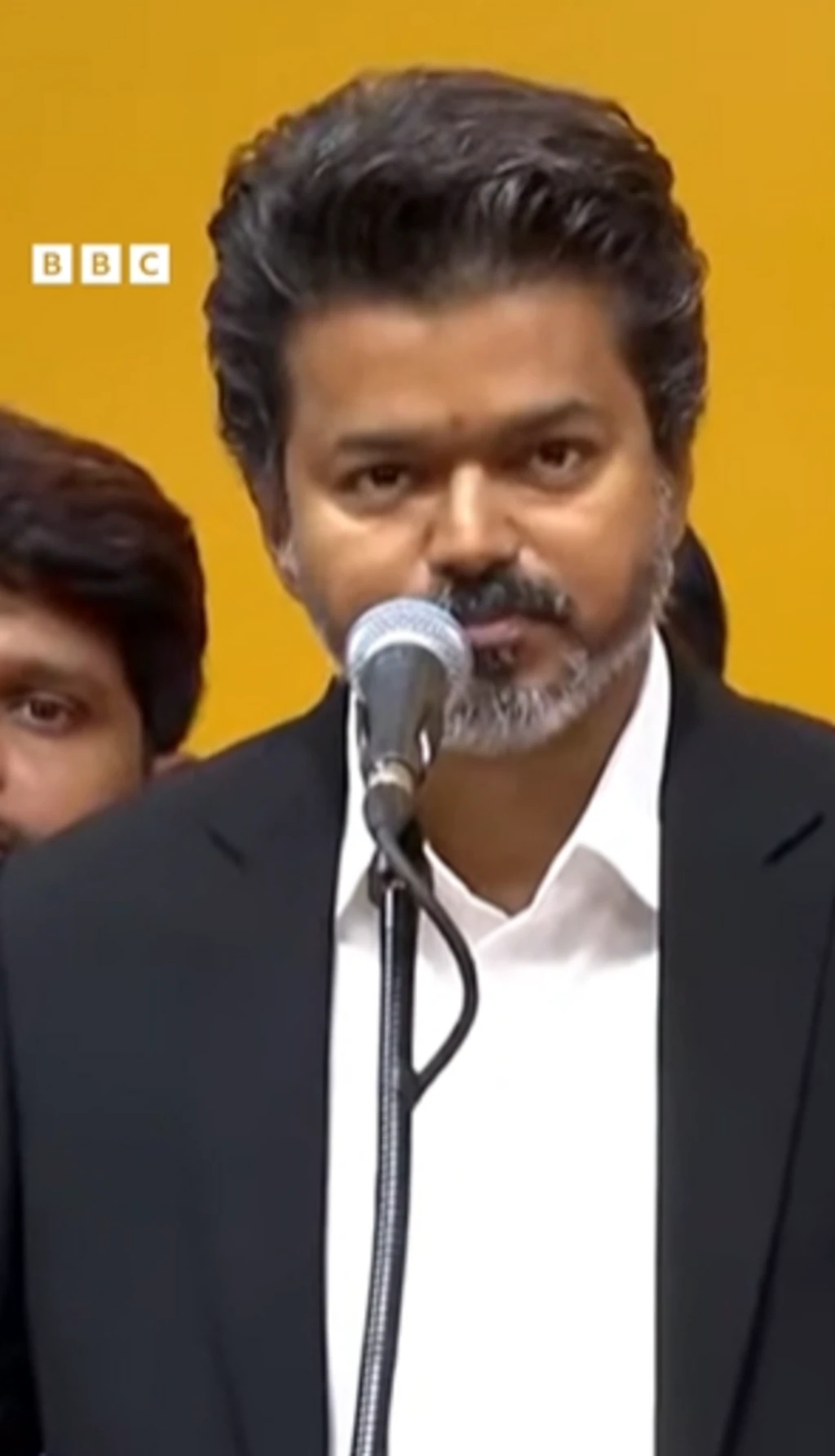 விஜய் 