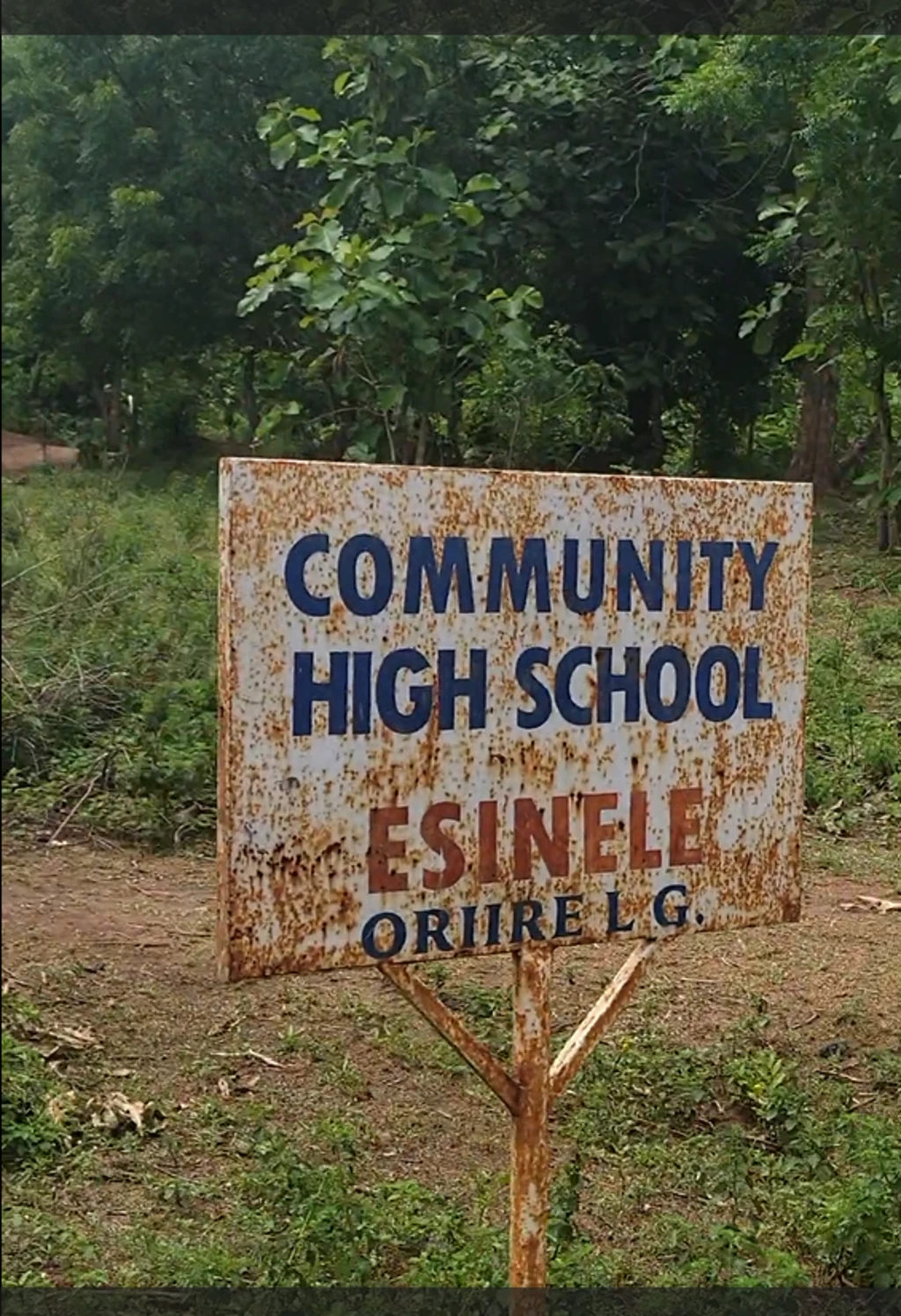 Aworan akọle ileewe naa
