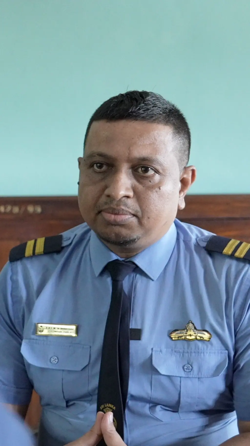 'සමහර රටවලින් අයින්කරන දුම්රිය තමයි අපි මේ ගේන්නේ'