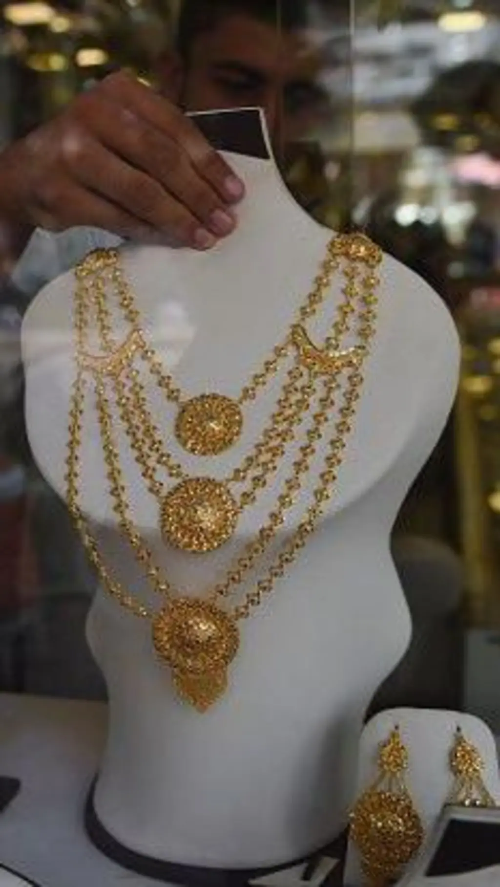 GOLD