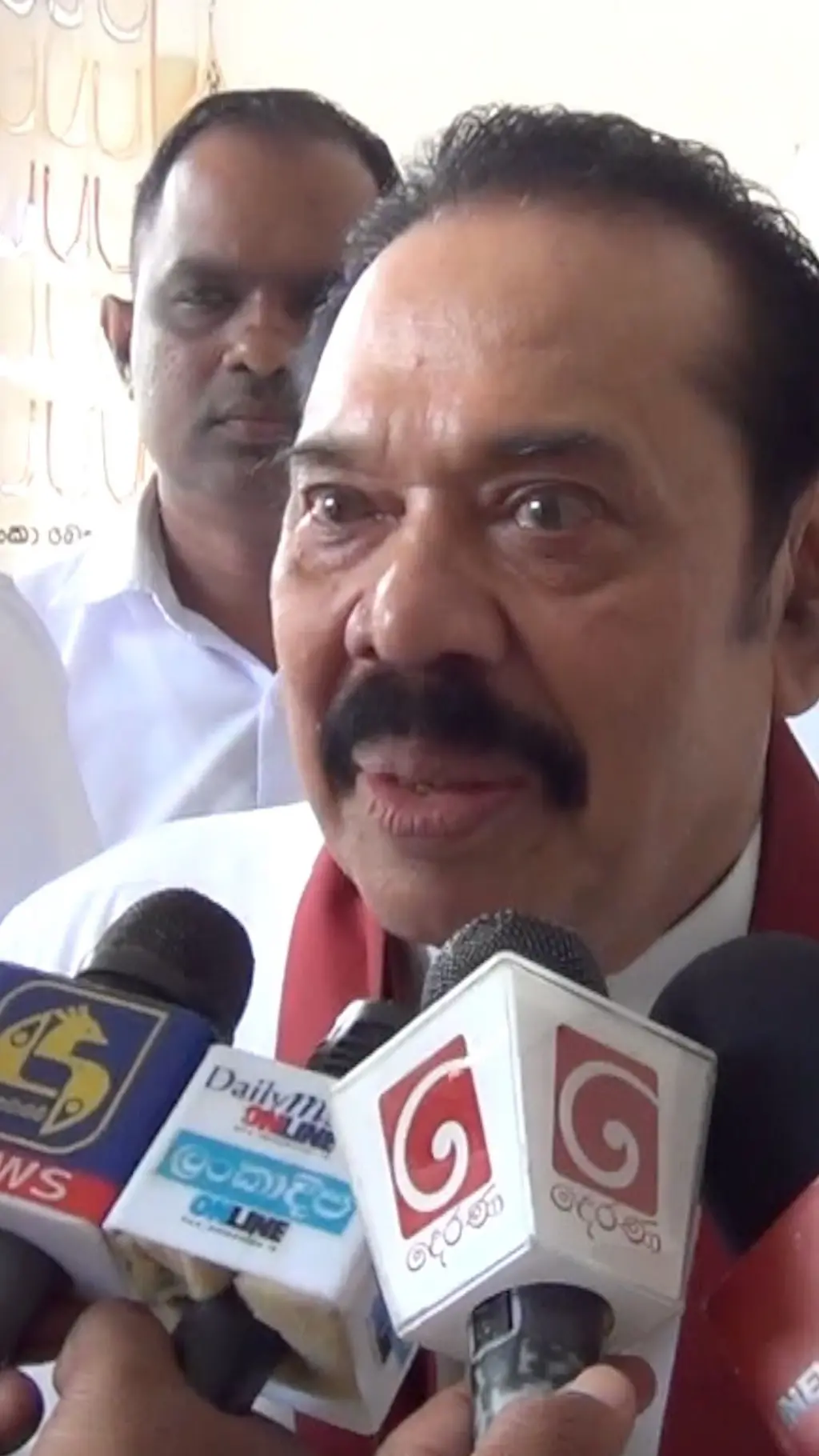 'රණවිරුවෝ රට බේරා දුන්නා. ඒක සැමරිය යුතු, ඒක අමතක නොකළ යුතු දිනයක් අද'