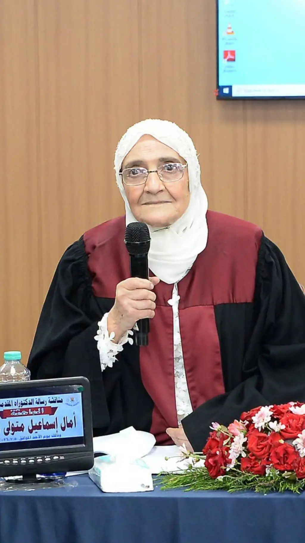 أكبر طالبة مصرية بعمر الـ83 تنال الدكتوراه.. في ترندينغ