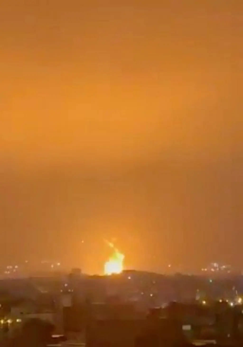 انفجاری مهیب در محدوده نوبنیاد تهران - بامداد ۸ فروردین