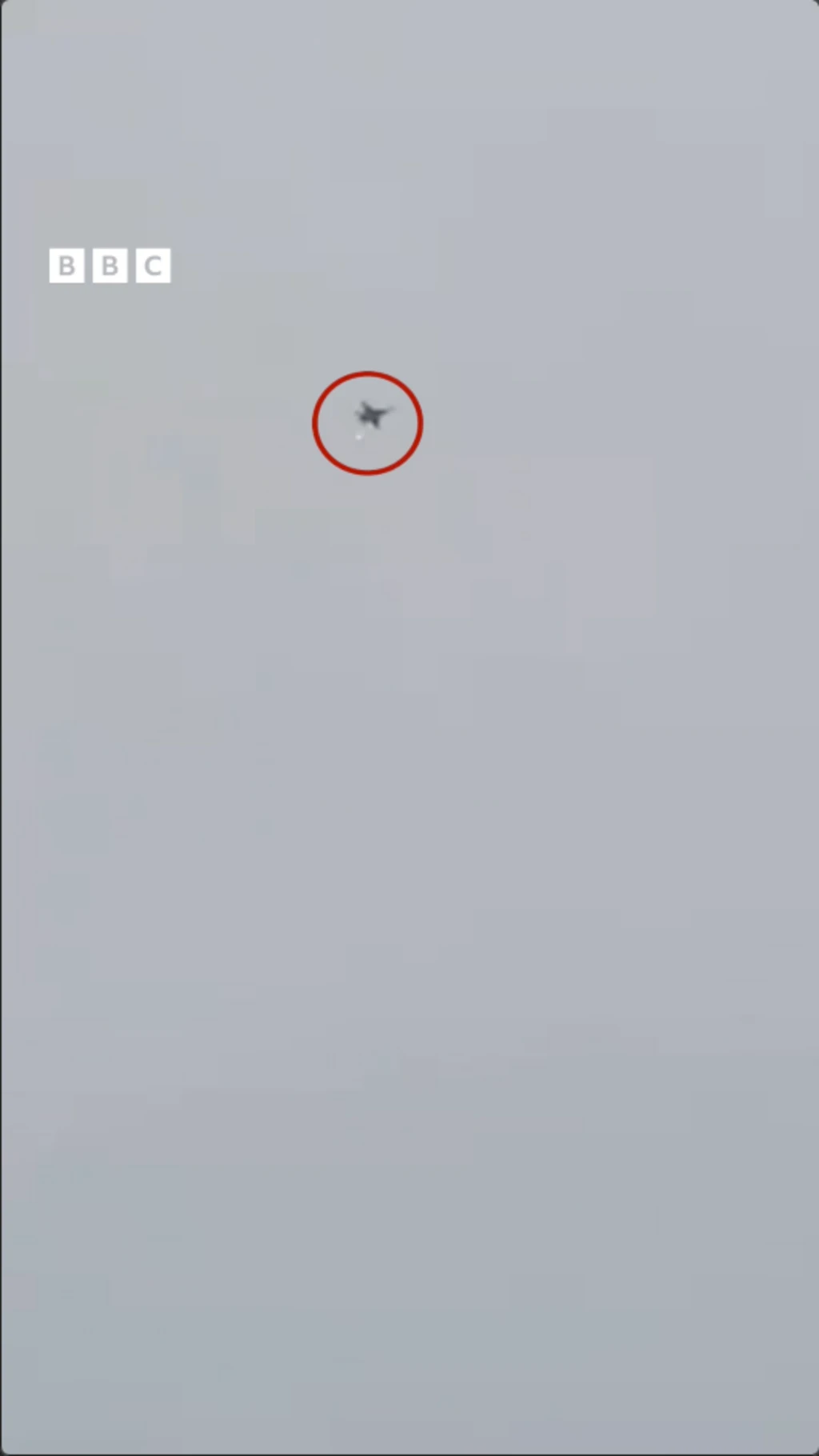 جنگنده آمریکا و پرتابه ایران