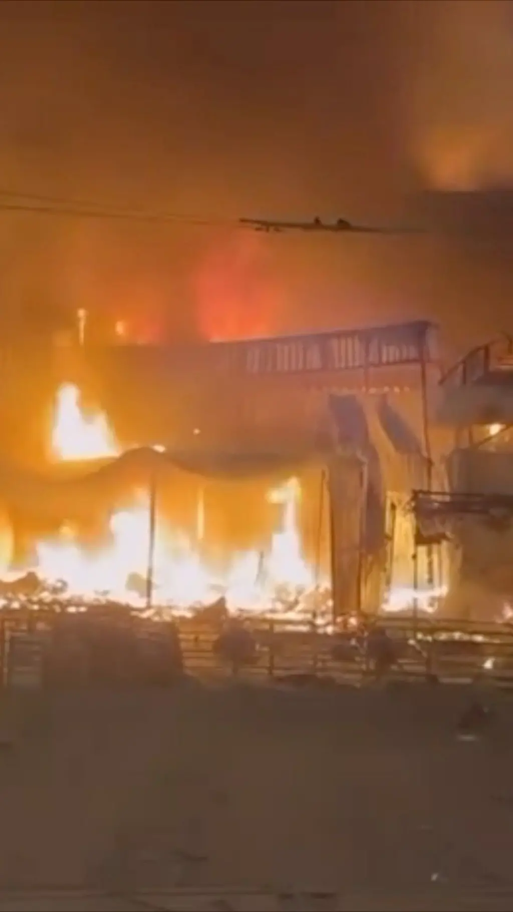 Палаючий Київ після ударів РФ