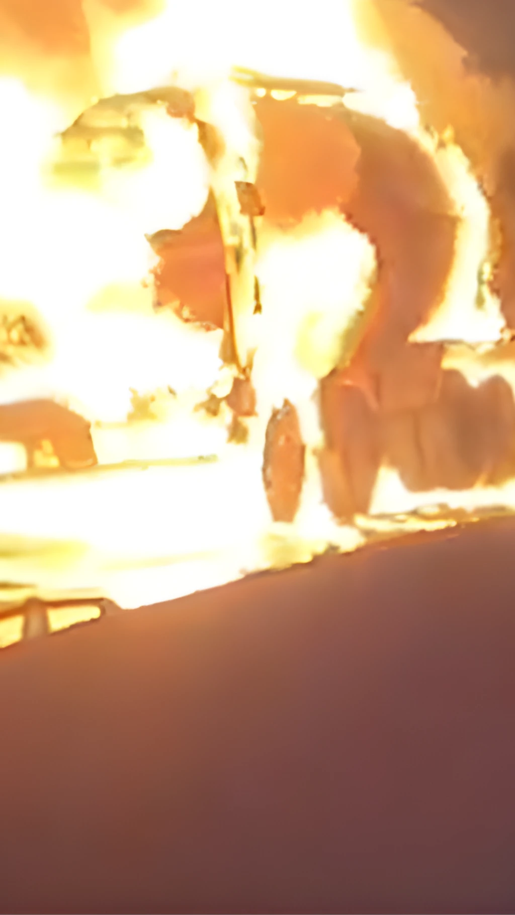 બીબીસી ગુજરાતી, કેમિકલ ભરેલું ટેન્કર, વડોદરા, જાંબુવા બ્રિજ ઉપર અકસ્માત, નેશનલ હાઇવે 48 બીબીસી ગુજરાતી 