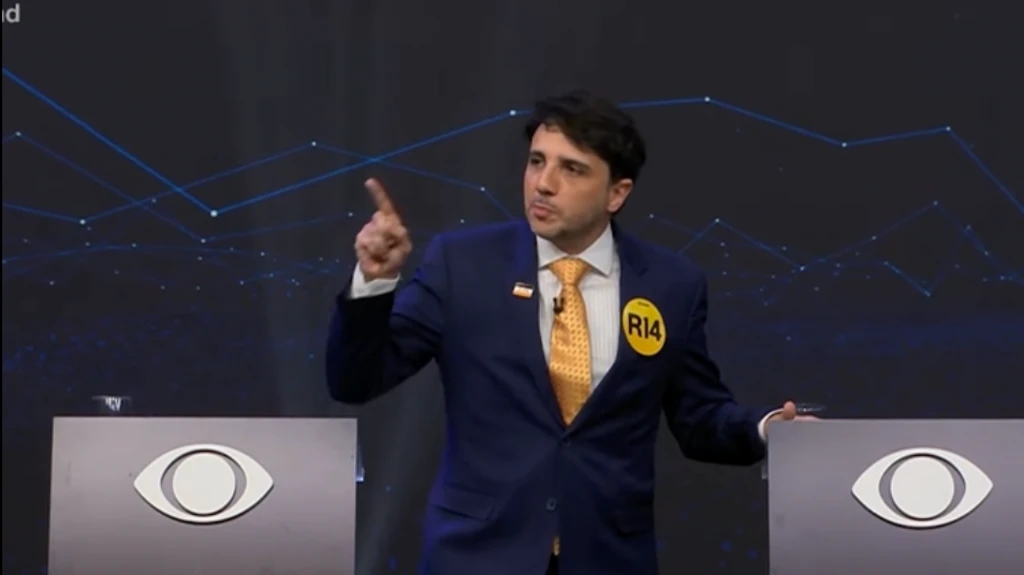 Renan Santos em debate da Band