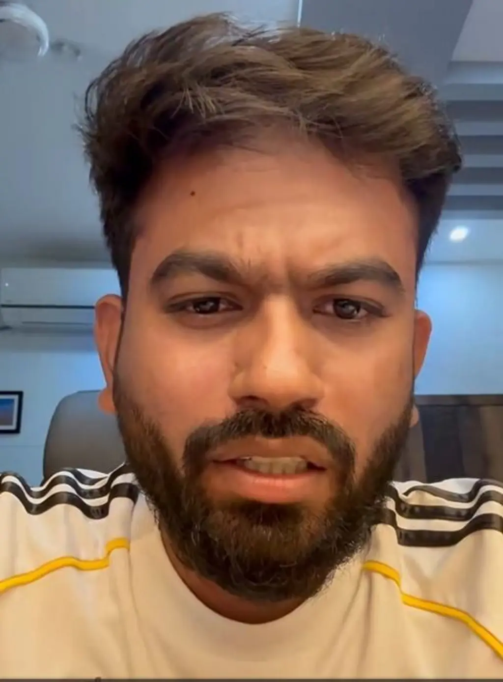 अभिजीत दिपकेंनी भाजपवर साधला निशाना