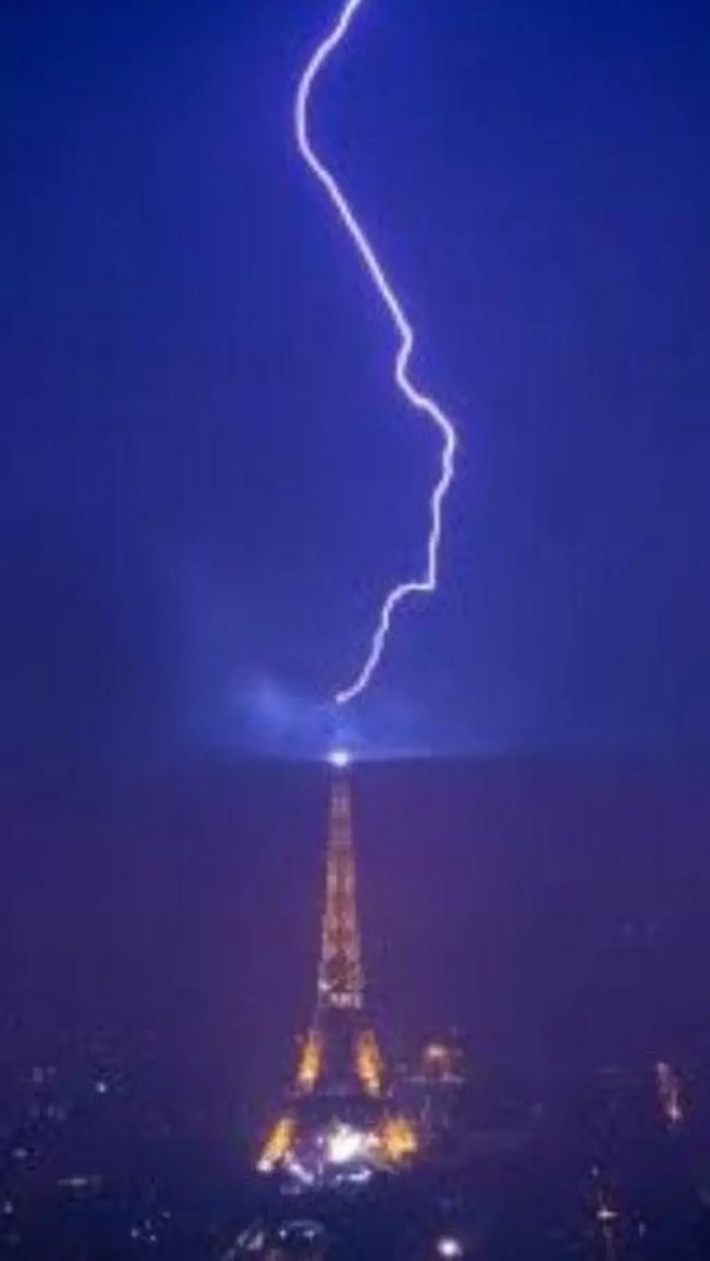 eiffil tower