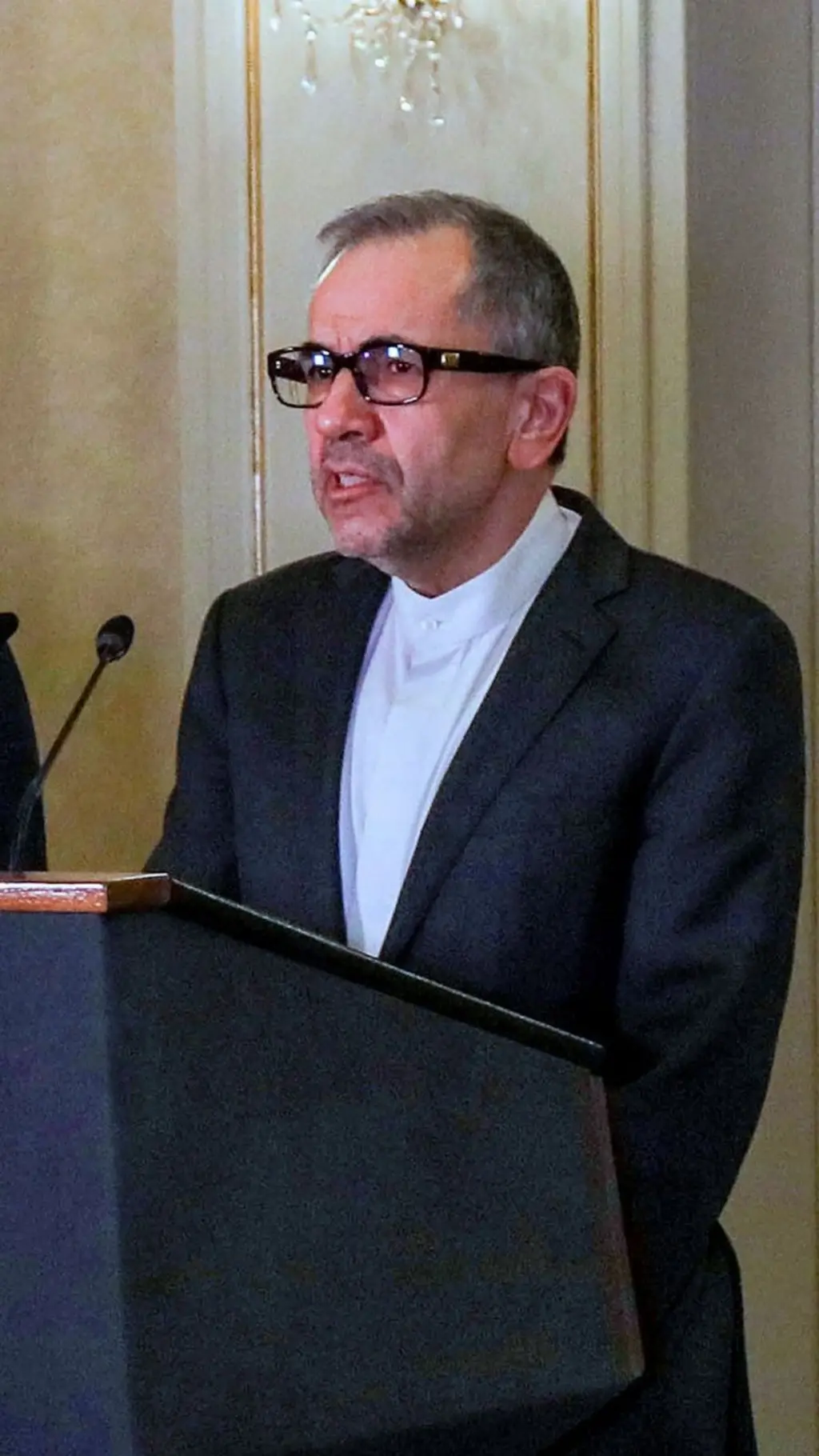 مجید تختروانچی