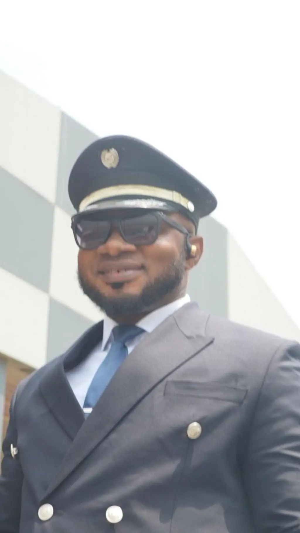 Esi m n'ịgba ọkada banye n'ịkwọ ụgbọelu- Captain Callistus