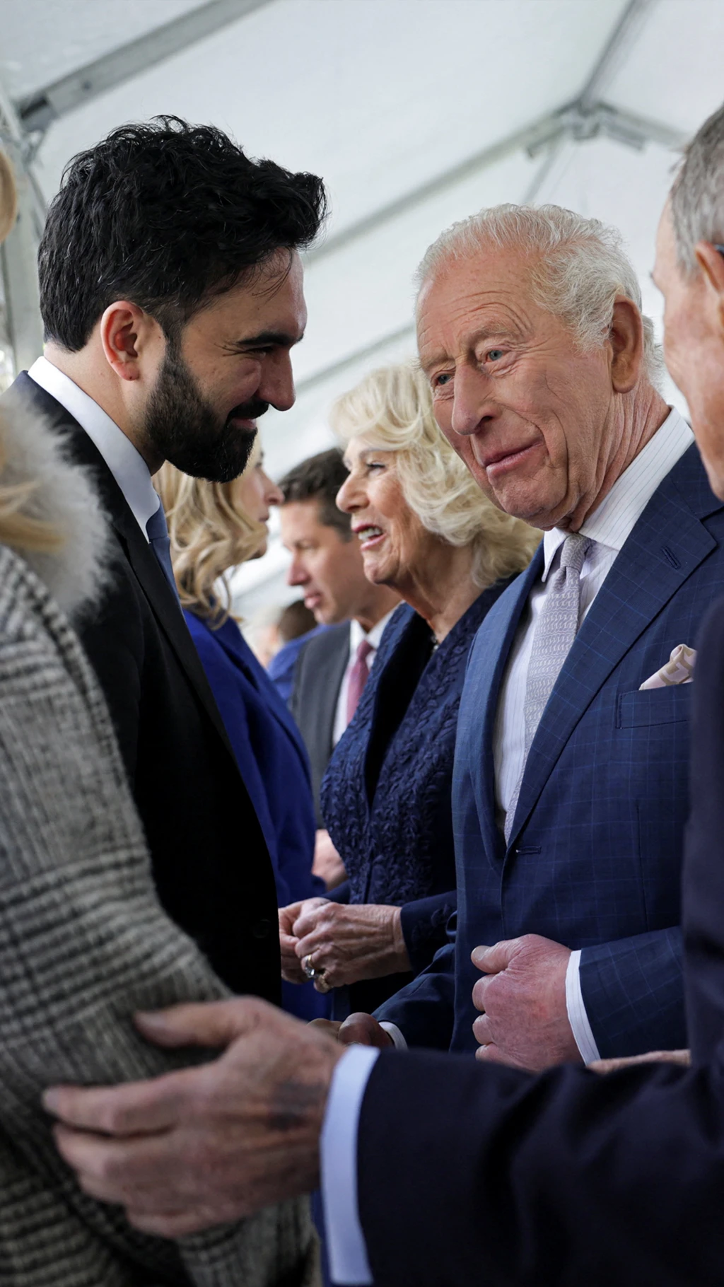 ممدانئي او پاچا چارلز