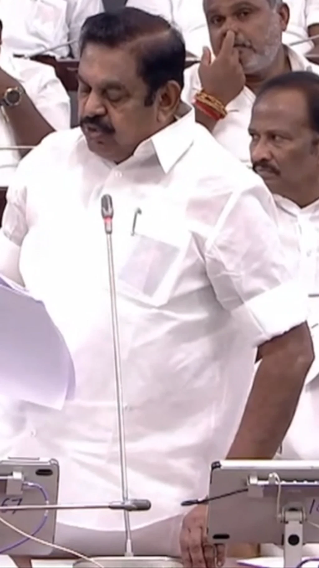 அதிமுக பொதுச்செயலாளர் எடப்பாடி பழனிசாமி 
