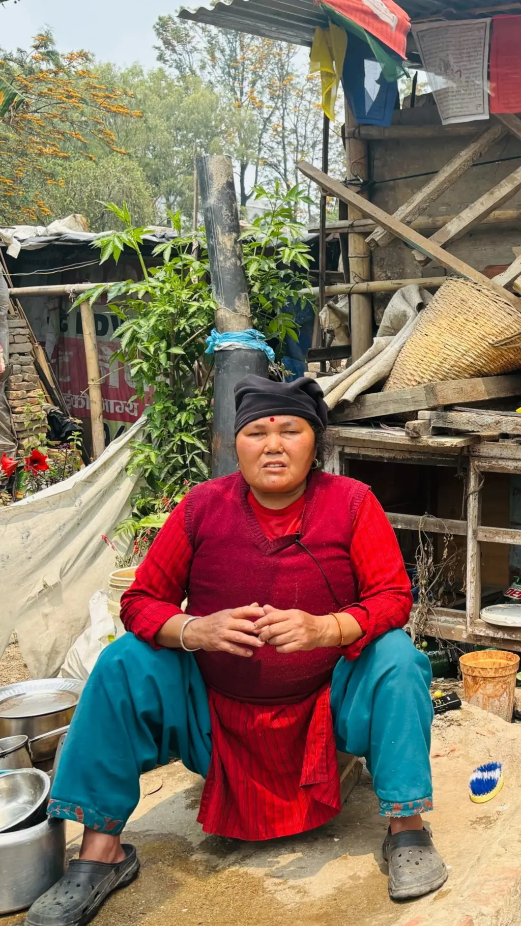 सुकुम्बासी बस्तीमा कान्छीमाया स्याङ्बो।