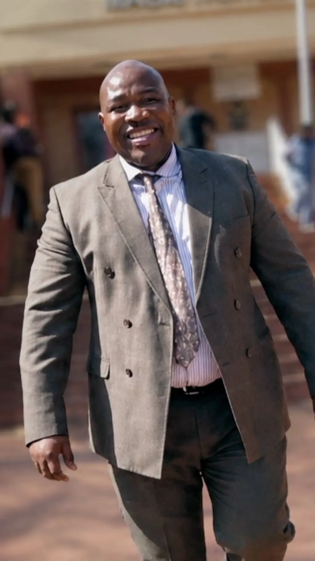Frans Mathipa bụ onye omee nnyocha