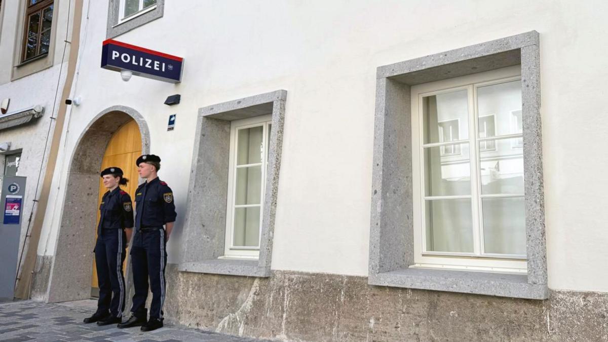 Austria instala una comisaría de policía en el edificio donde nació Hitler para impedir que se convierta en un lugar de peregrinación neonazi