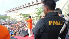 Säkerhetsfrågor är ett problem i direkta regionval på flera håll.