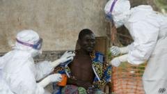 இபோலா நோயாளிகளுக்கு களத்தில் முன்னின்று உதவி வருகிறது எல்லைகளற்ற மருத்துவர்கள் அமைப்பு