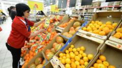 يشمل الحظر الروسي الفاكهة والخضروات واللحوم والأسماك والحليب ومنتجات الألبان