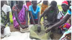 يقول طارق ريبل، مدير مكتب أوكسفام في جنوب السودان: إن البلاد يمكن أن تواجه بسهولة مجاعة عام 2015