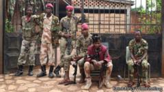 Des combattants Séléka à la paroisse Saint-Joseph de Bambari, dans la préfecture de Ouaka.