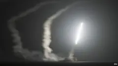 USA:s flyganfall och allierade arabländer sägs ha träffat mål