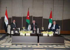 الرئيس المصري عبد الفتاح السيسي والملك الأردني عبد الله الثاني ورئيس السلطة الفلسطينية محمود عباس.