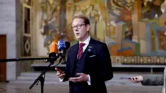 İsveç Dışişleri Bakanı Tobias Billström